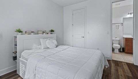 8424 Alberata Vista Dr