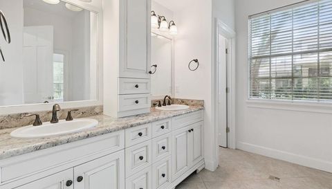 9017 GREAT HERON CIRCLE