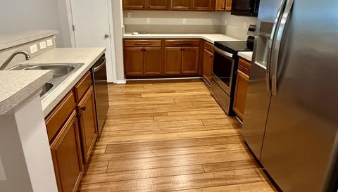 5922 Bartram Village Dr