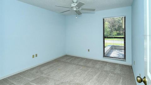 4635 Oak Forest