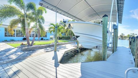 1015 SPINDLE PALM WAY