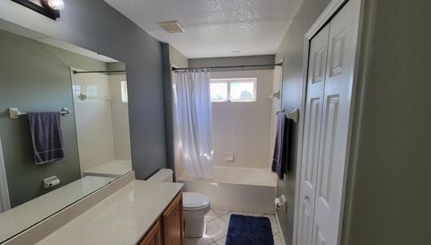 3145 Twisted Oak Loop