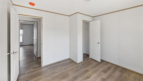 101 Blades Village Dr