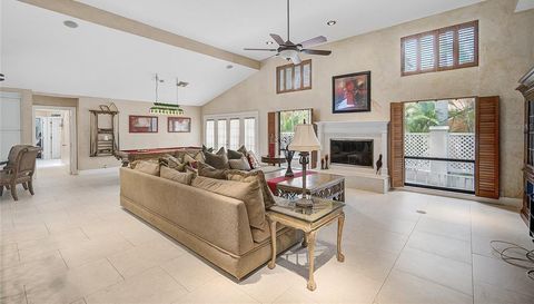 445 Bayshore
