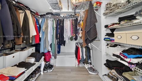 3500 Mystic Pointe Dr