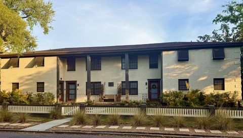 171 3rd Ave 4