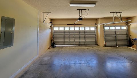 3145 Twisted Oak Loop