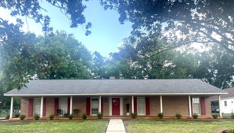 2347 Wentworth Dr