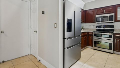 9334 Pontiac Dr