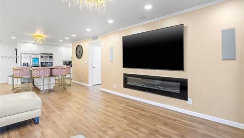 600 Three Islands Blvd