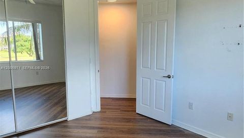 3600 Oaks Clubhouse Dr