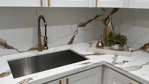 20500 W Country Club Dr APT 308 Aventura