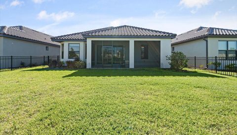 4512 CRESTPOINT Wy