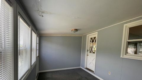 18 Old S Cv Rd