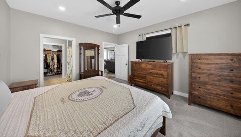 698 Shardlow Place NE