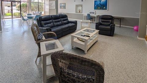 255 Dolphin Point