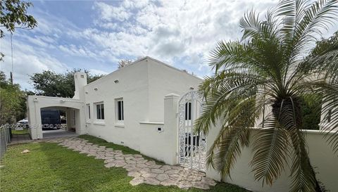 533 Minorca Ave