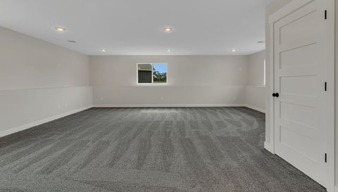1013 26th Street Loop N