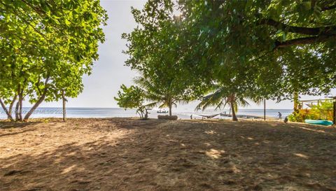 Roatan Island At Caribbean, Honduras