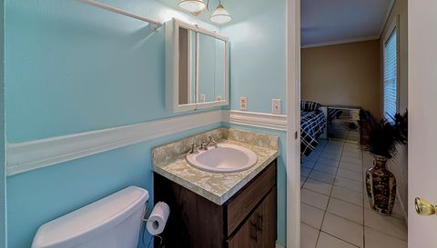 2301 NE 32nd Pl