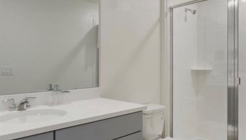 1692 TROPICAL PALMS CIRCLE