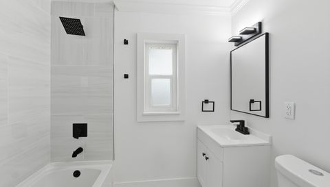 8301 Riverside Dr NE