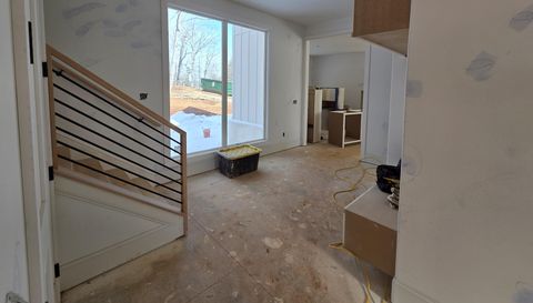 7048 Nichols Cove Dr