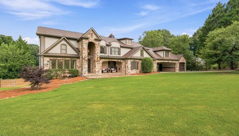 570 Creekwood Dr