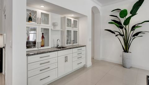 500 Ne Wavecrest Way