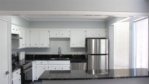 108 World Of Tennis SQ