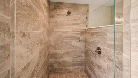 399 W MASSACHUSETTS ST