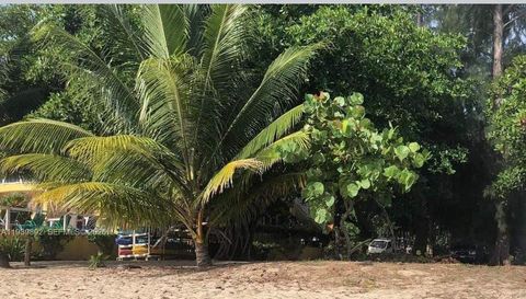 Roatan Island At Caribbean, Honduras