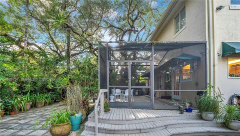 2496 - 2490 Abaco Avenue