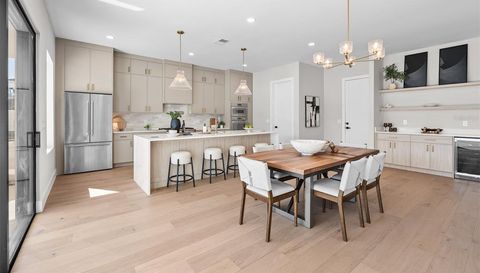 1326 W NEW HAMPSHIRE STREET