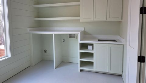 7048 Nichols Cove Dr