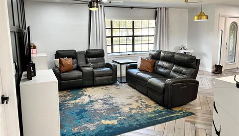 1800 GRANADA BOULEVARD