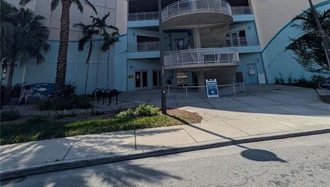 255 Dolphin Point