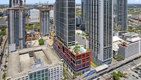 159 NE 6th St Penthouse 5008