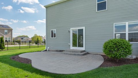 2284 Olive Lane