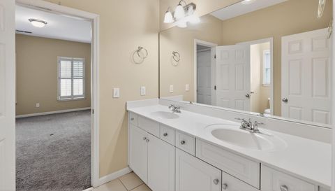 2979 Gateland Square