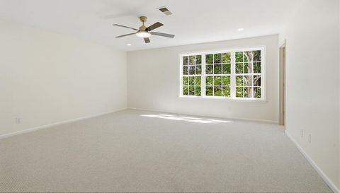 8 Overlook Ct