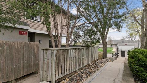 1318 Landmark Trail N