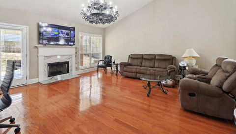 1627 Amhearst Walk Rd