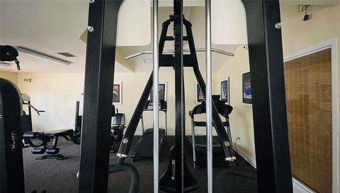 1940 Lake Atriums Cir