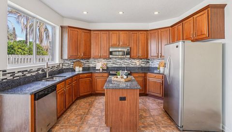 3831 Brantley Pl Cir