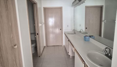 6363 Pinehurst Point