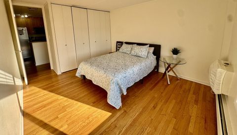 18 E Old Willow Road