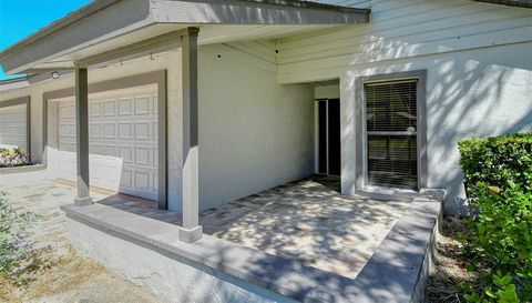 4635 Oak Forest