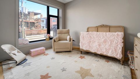 1335 N Western Avenue