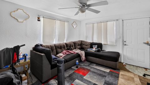 707 S Bay Ave